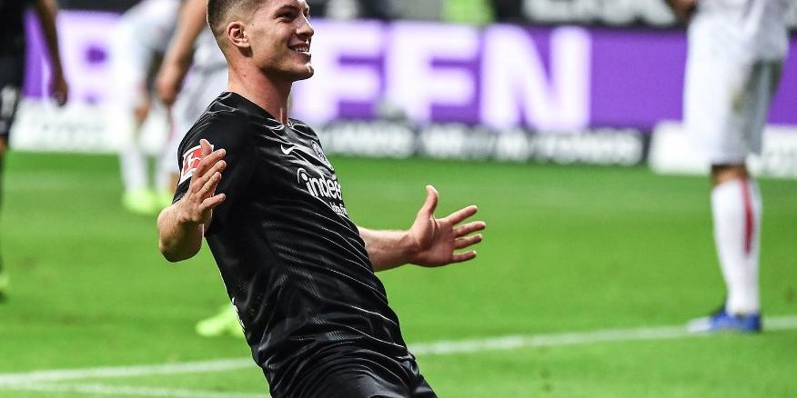 (Reprodução / Twitter / Eintracht Frankfurt)