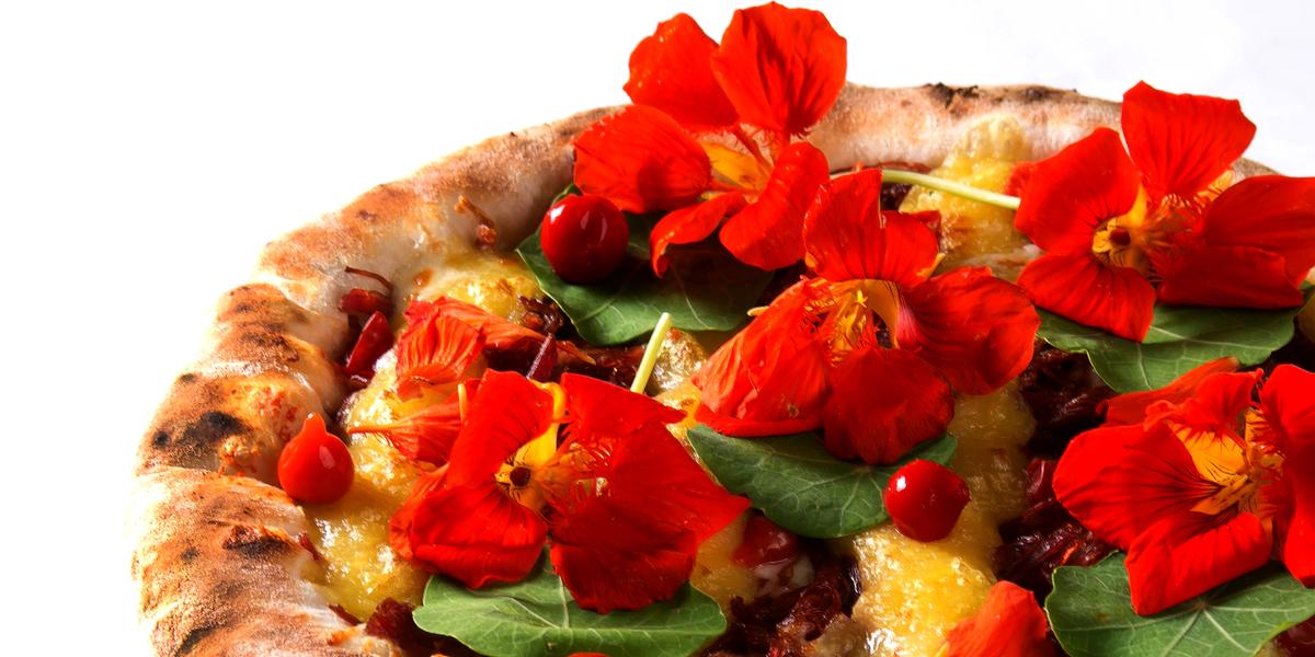 A comida que vai à mesa, por incrível que pareça, pode vir do jardim de casa (Christoph Reher/Divulgação)