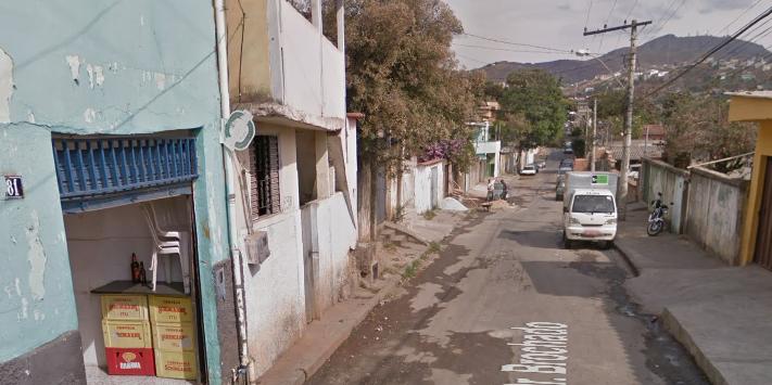 (Google Street View/Reprodução)