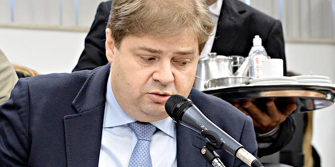(Marcelo Metzker/ALMG)