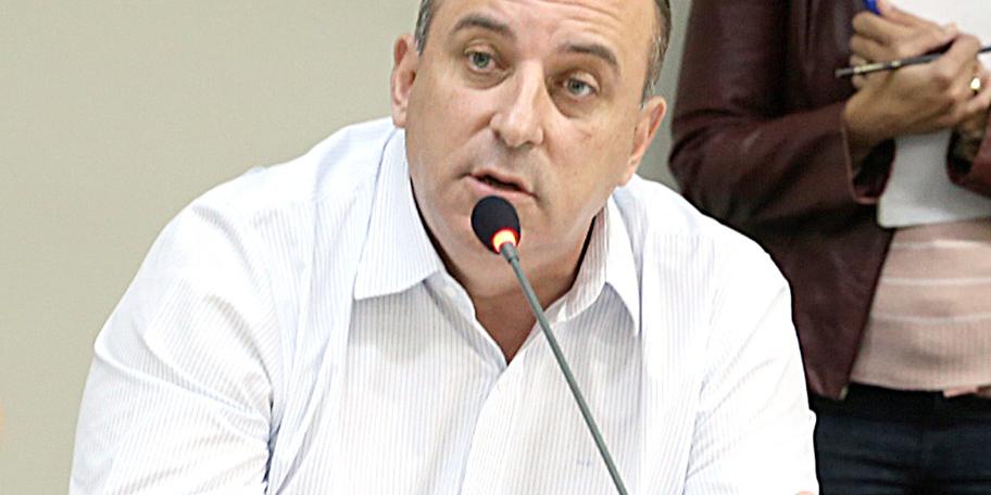  (AbraÃo Bruck - CMBH )