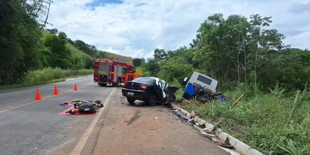 Acidente ocorreu na BR-116, entre Frei Inocêncio e Jampruca, no Vale do Rio Doce (Polícia Civil)