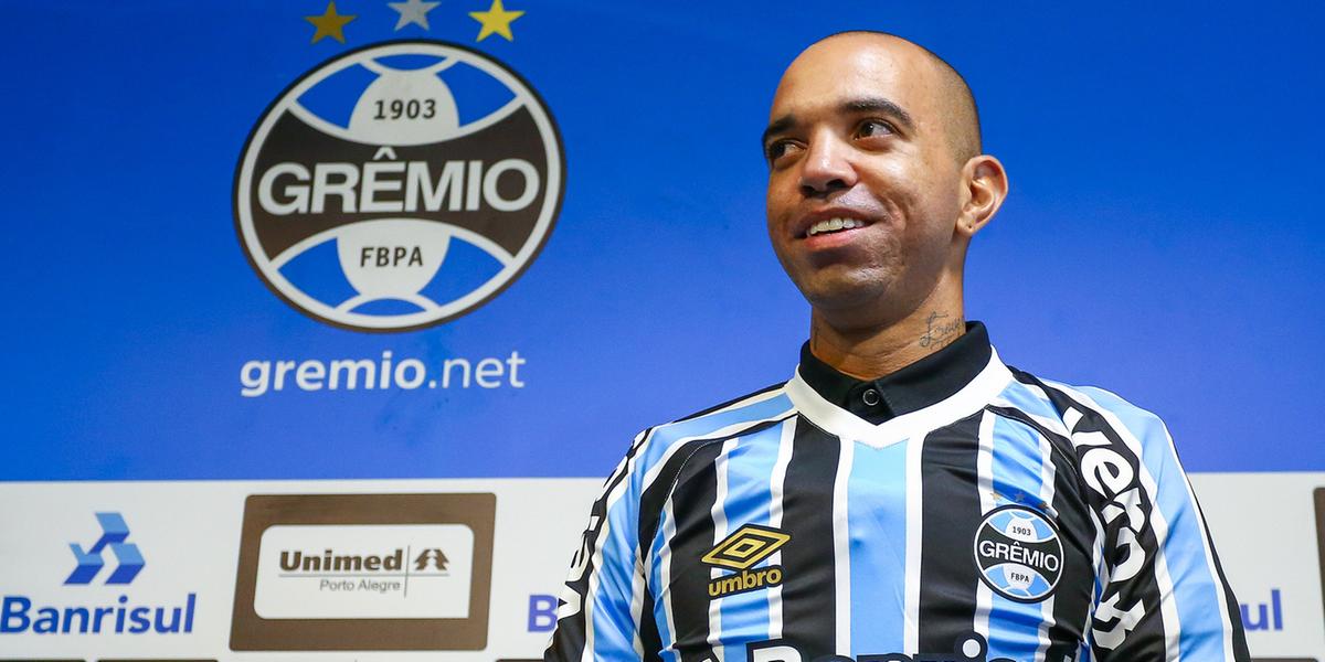 (LUCAS UEBEL/GREMIO FBPA)