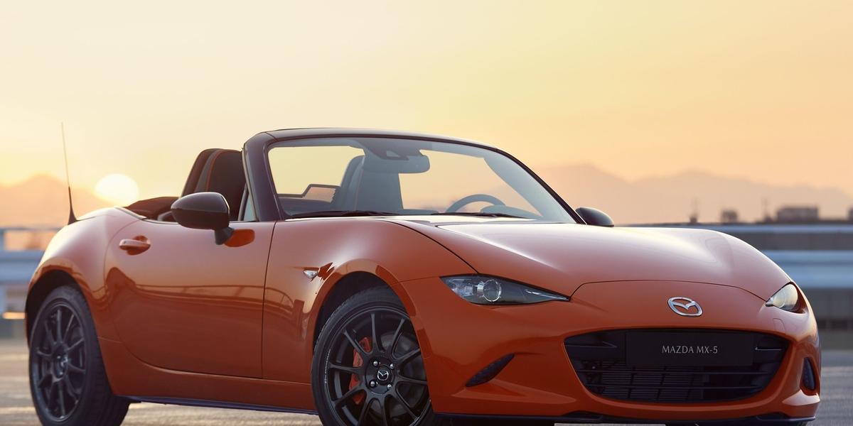 (Mazda)