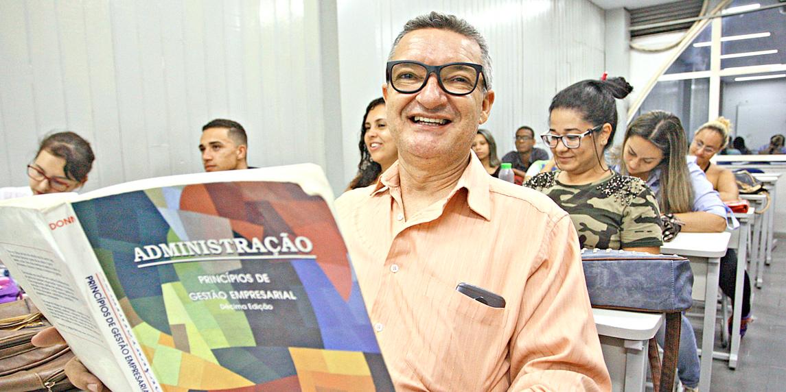 (Maurício Vieira )