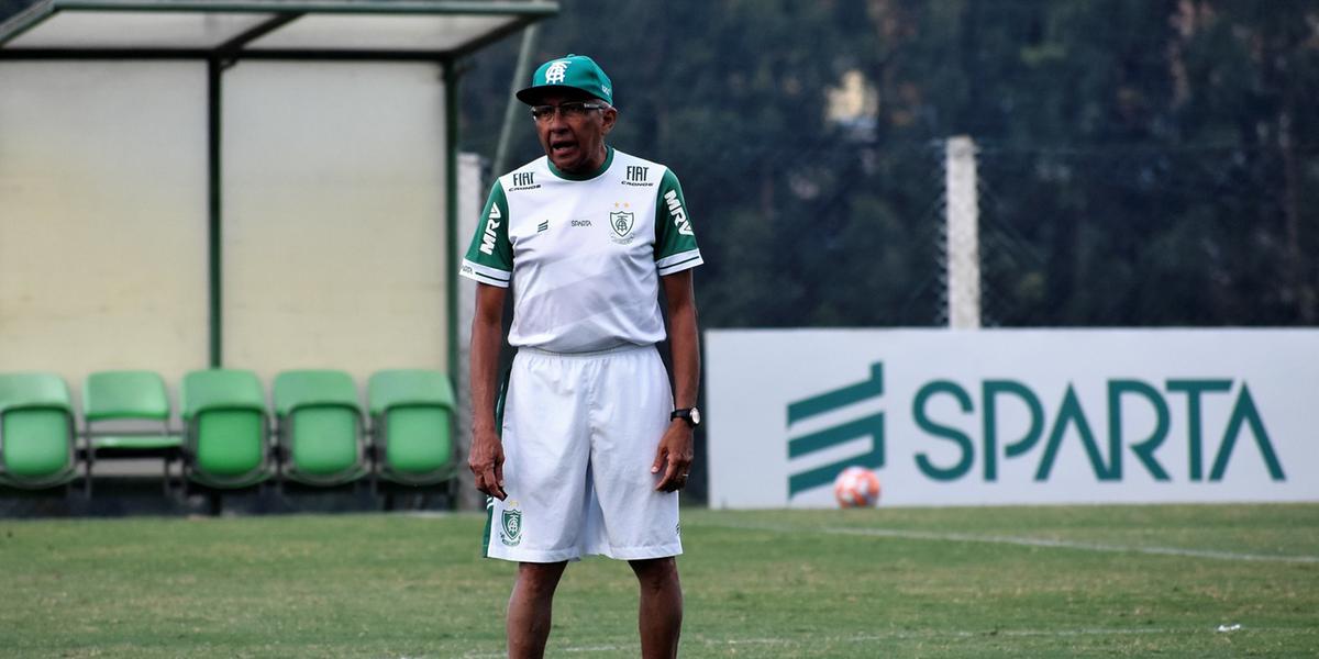 (João Zebral / América)
