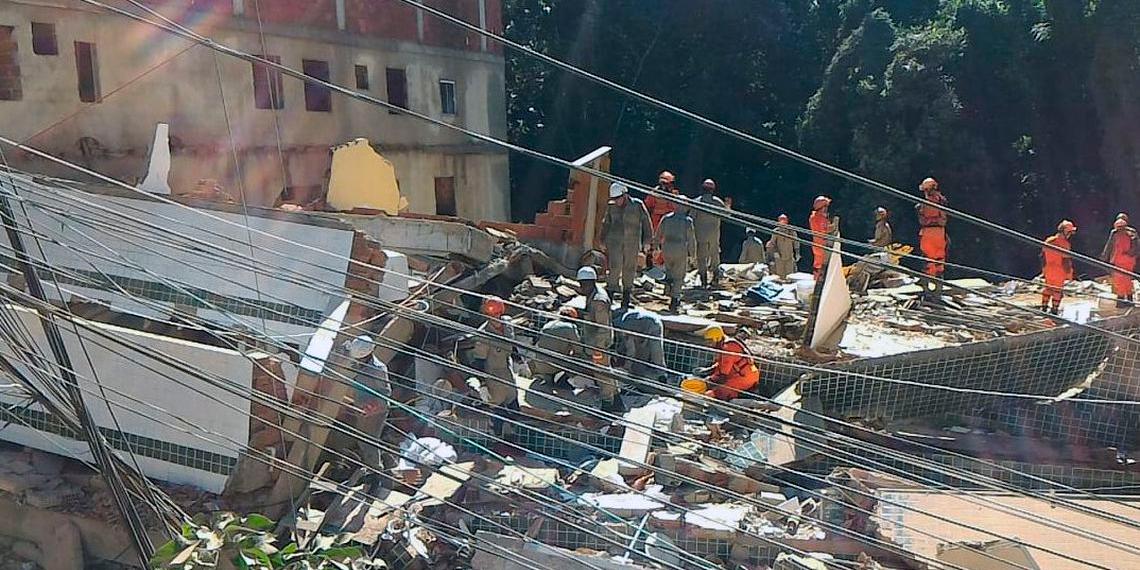 (Centro de operação da Prefeitura do RJ)