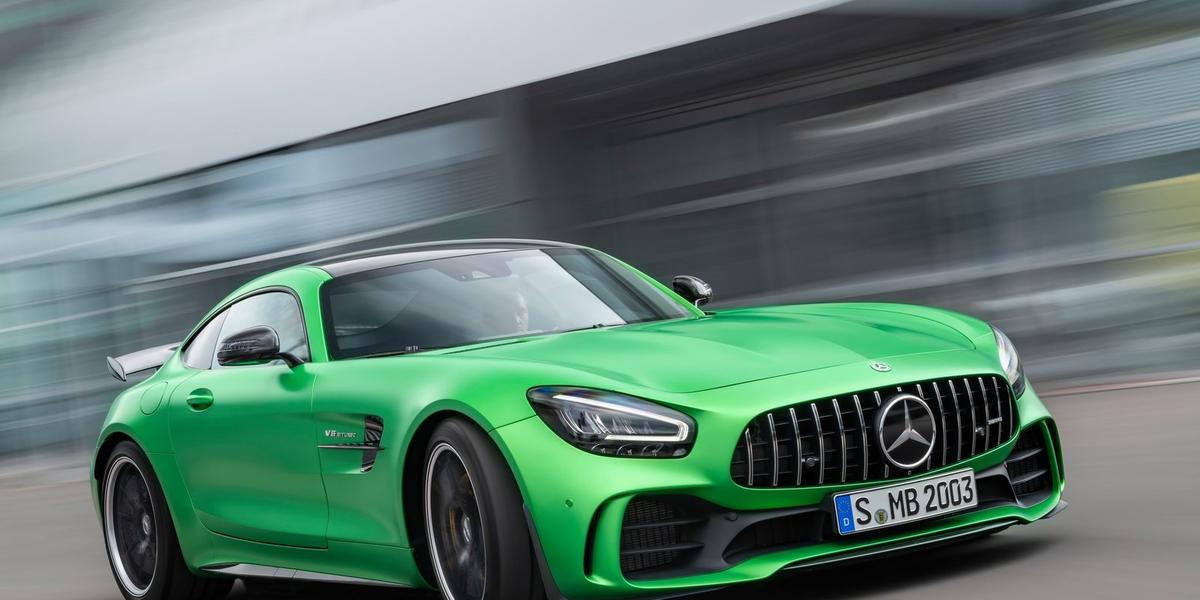 (Mercedes-Benz)