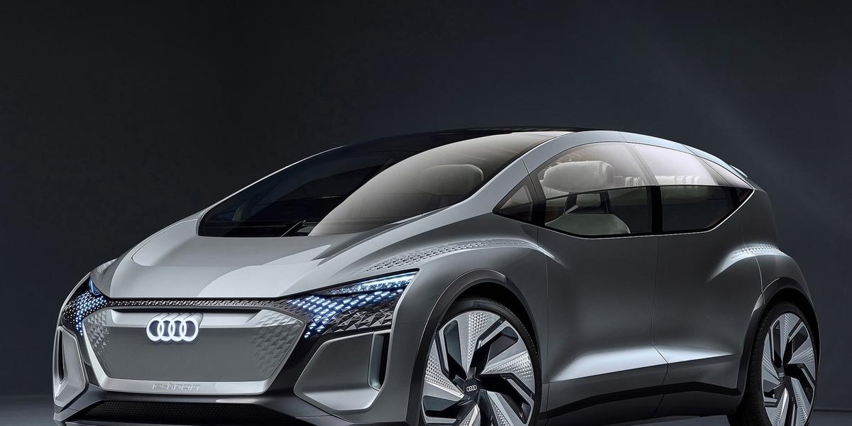 (Audi)