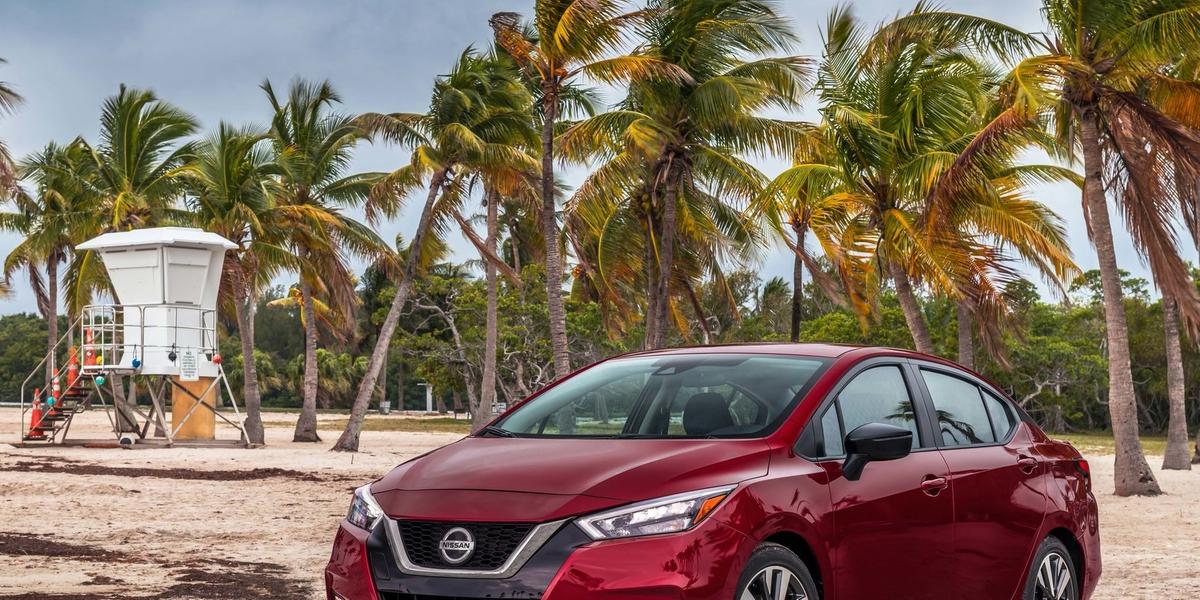 (Nissan)