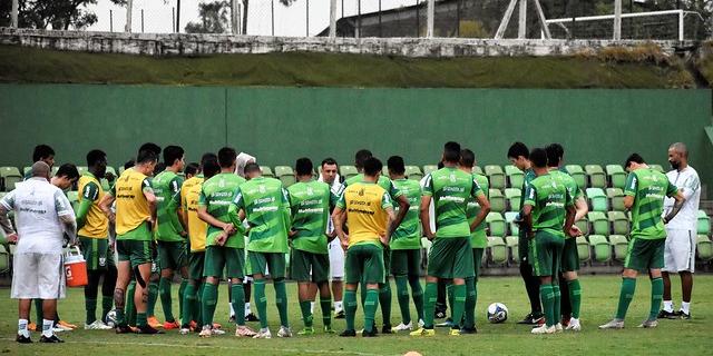 (João Zebral/ América)