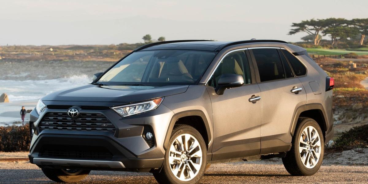 (Toyota)