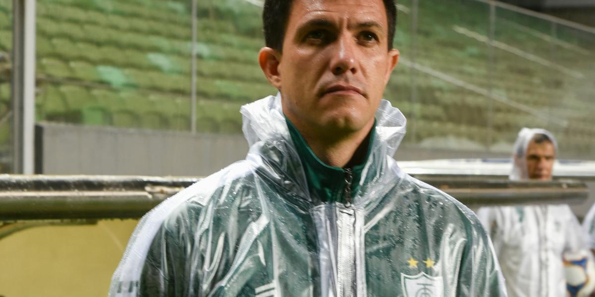 (Mourão Panda / América)