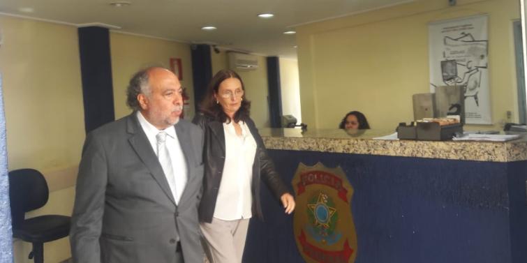 (Paulo Henrique Lobato)