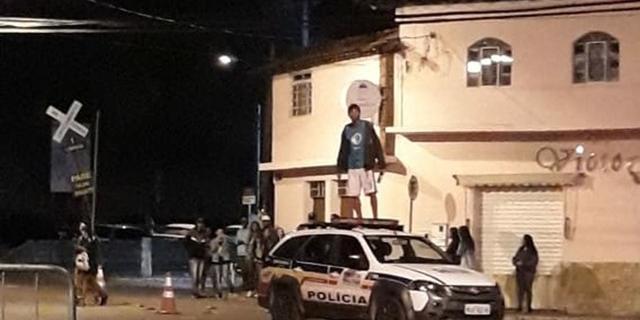 (Enviada pelo WhatsApp)