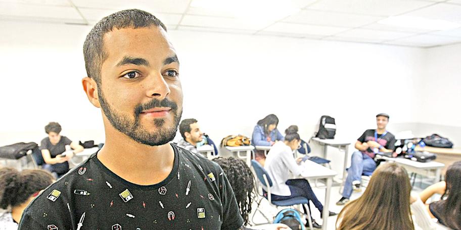 (Riva Moreira)