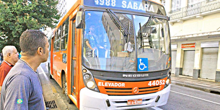 (Maurício Vieira )