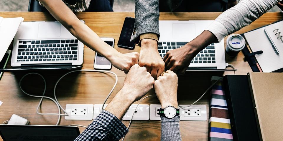 Entre os segmentos com expectativas mais altas, o de Tecnologia da Informação (TI) lidera com 39% (Pixabay)