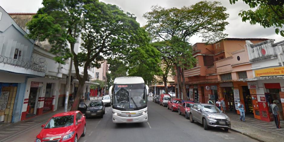 (Google Street View/Reprodução)