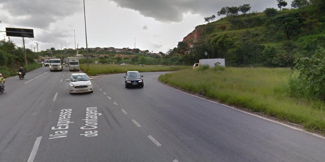 (Google Street View/Reprodução)