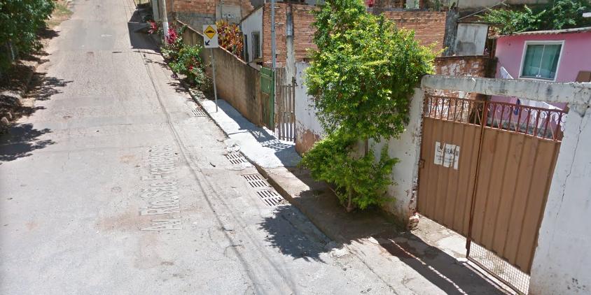 (Google Street View/Reprodução)