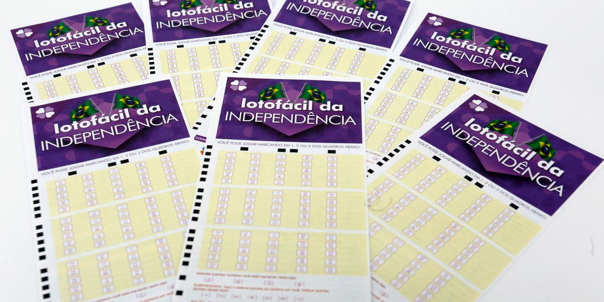 Das 65 apostas vencedoras, seis foram feitas por meios eletrônicos, enquanto as 59 restantes em lotéricas (Agência Caixa de Notícias)