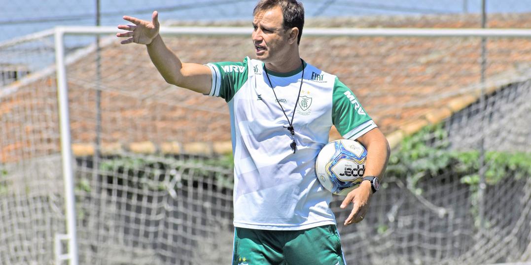 (Mourão Panda/América)