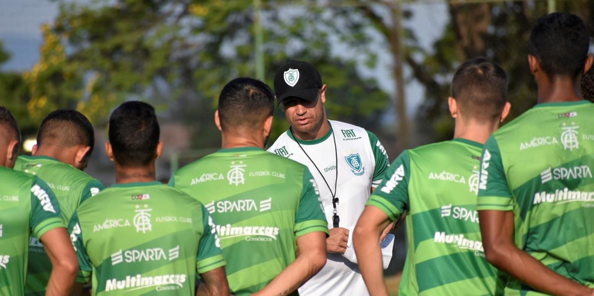 (João Zebral/América)