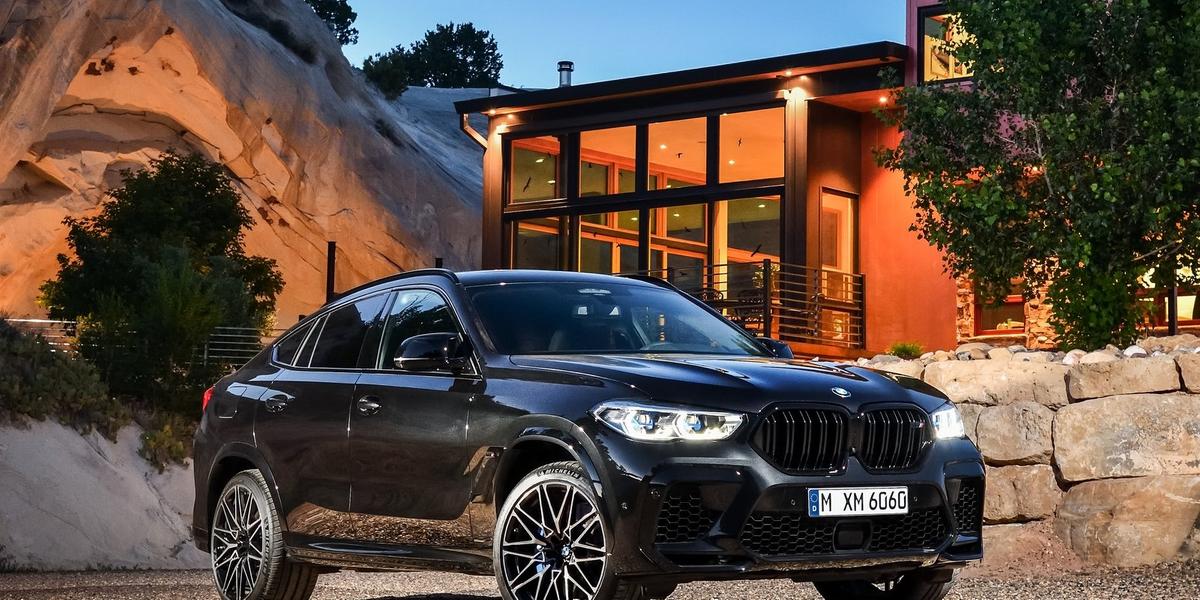 (BMW)