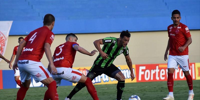 (Estevão Germano / América)