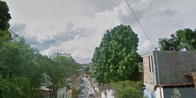 (Google Street View/Reprodução)