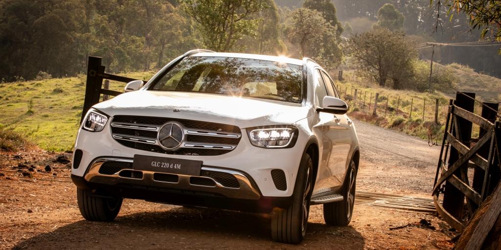 (Mercedes-Benz)