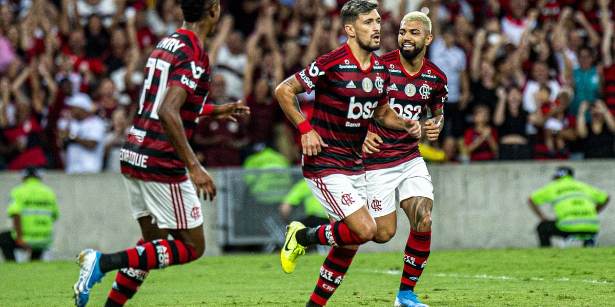 (Alexandre Vidal, Marcelo Cortes & Paula Reis / Flamengo )