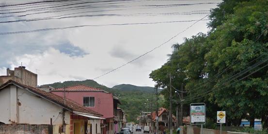 (Google Street View/Reprodução)