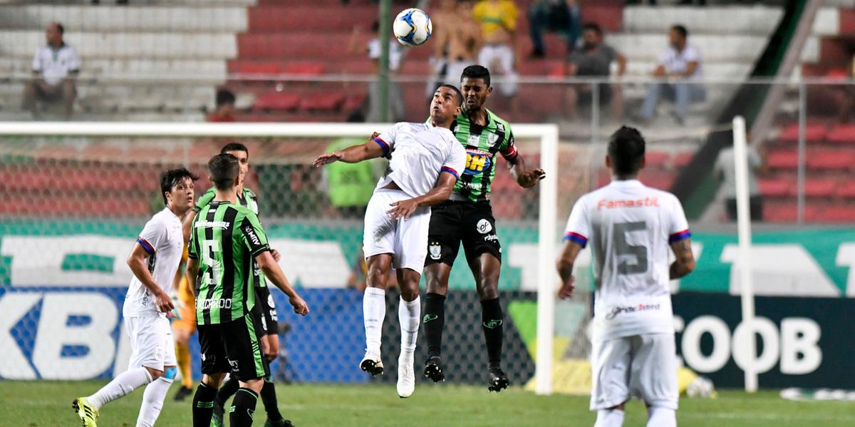 (Mourão Panda / América)
