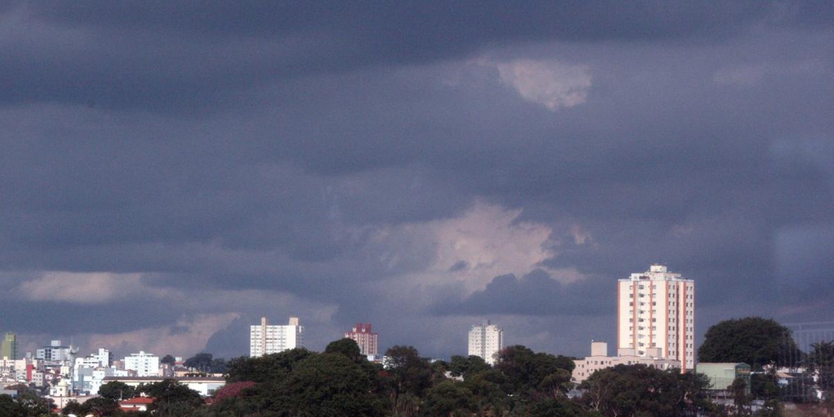  (Maurício Vieira )