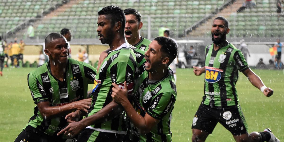 (Estevão Germano / América)