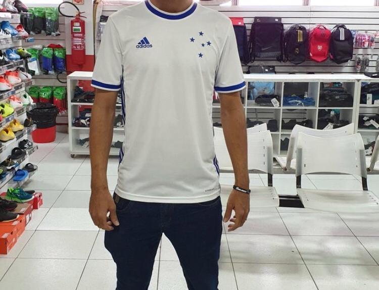 nova blusa branca do cruzeiro