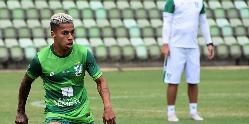 (João Zebral / América)