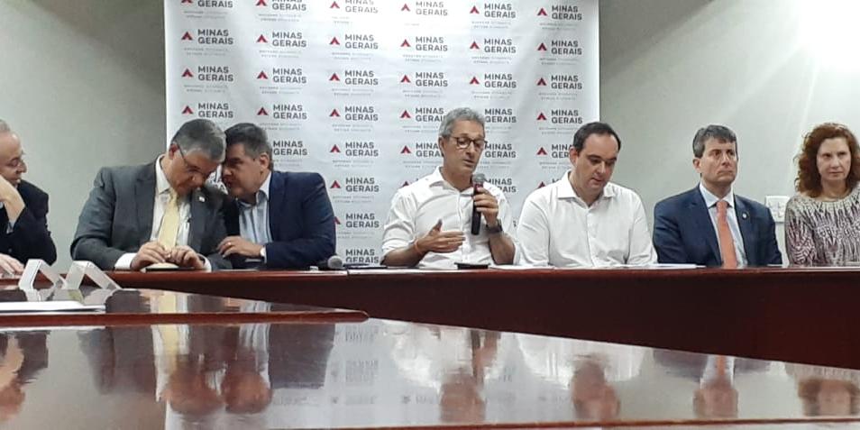 (Paulo Henrique Lobato)