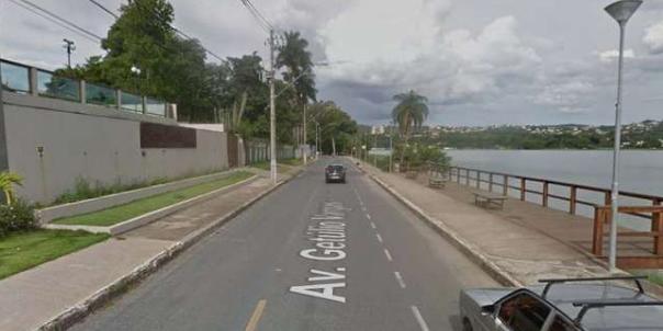 (Google Street View/Reprodução)