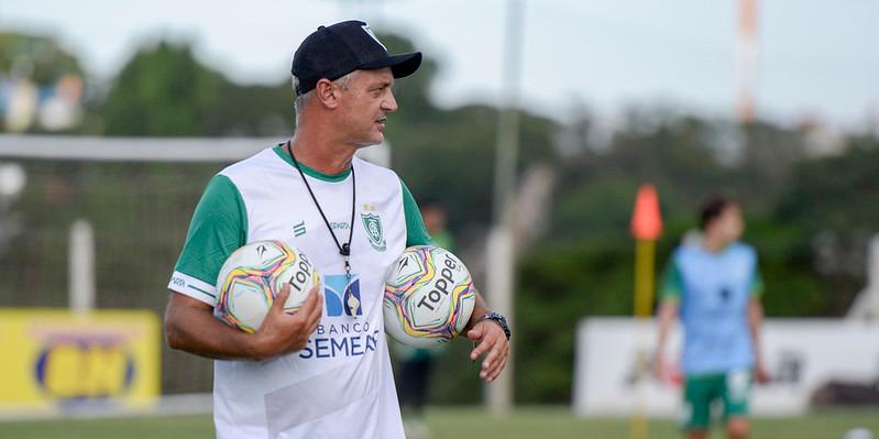  (Estevão Germano/América)