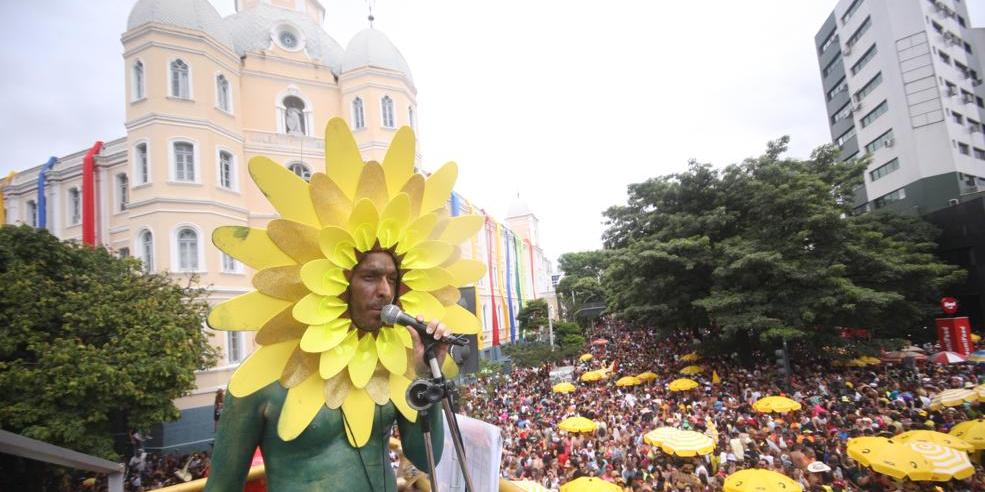 (Maurício Vieira)