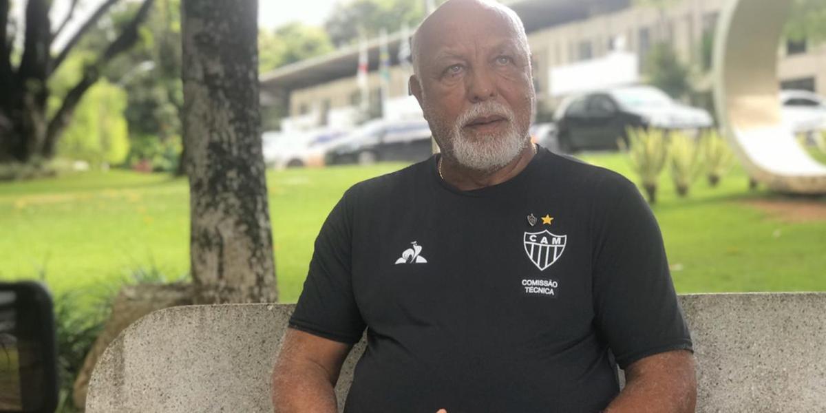 (Hugo Lobão)