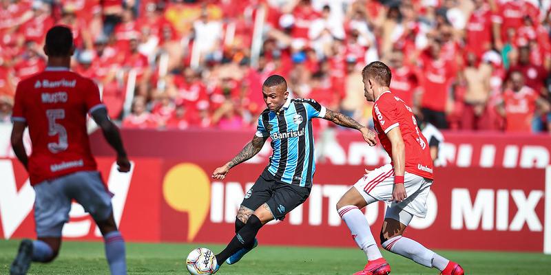 (LUCAS UEBEL/GREMIO FBPA)