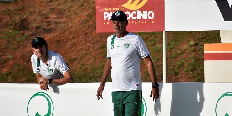 (João Zebral / América)