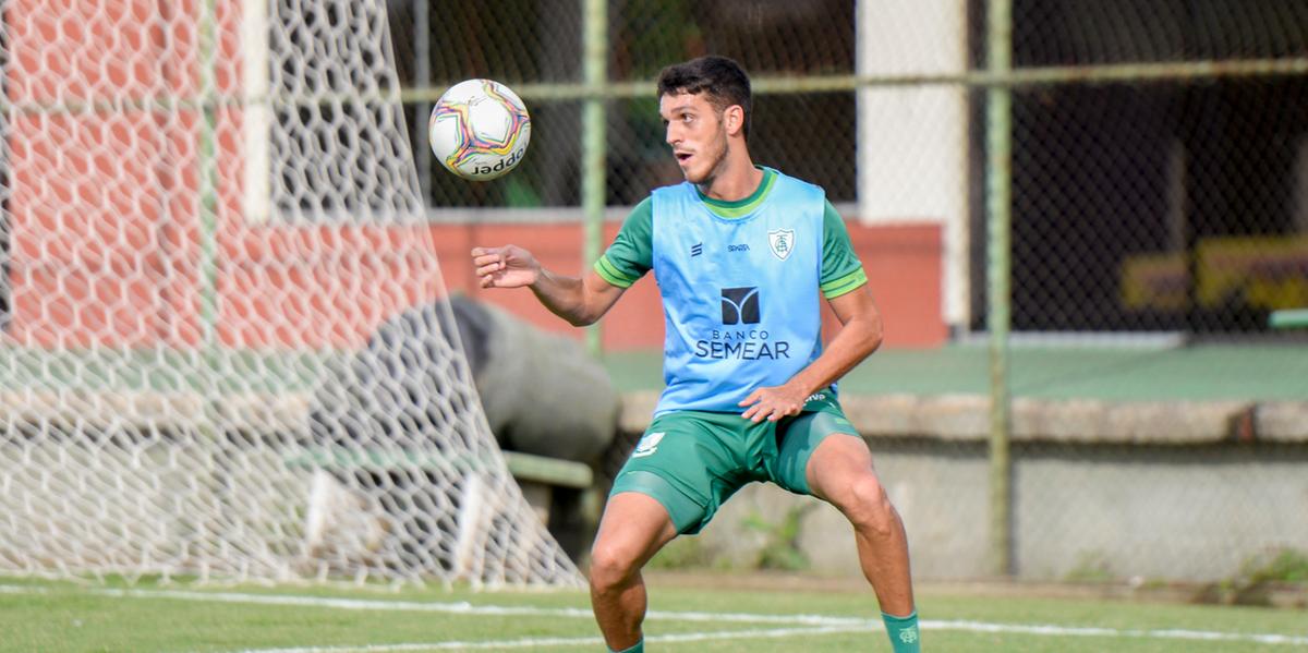 (Mourão Panda / América)