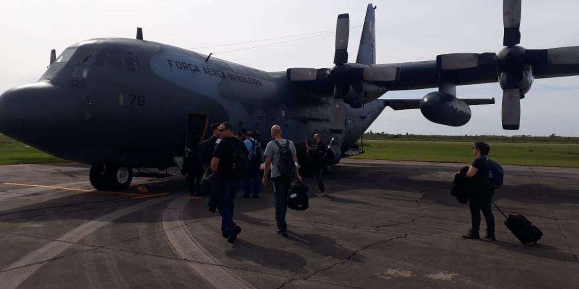 Até o momento, a operação do governo federal repatriou 1.135 brasileiros que manifestaram interesse em sair da região em guerra no Oriente Médio (Tv Brasii)