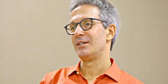 (Maurício Vieira)