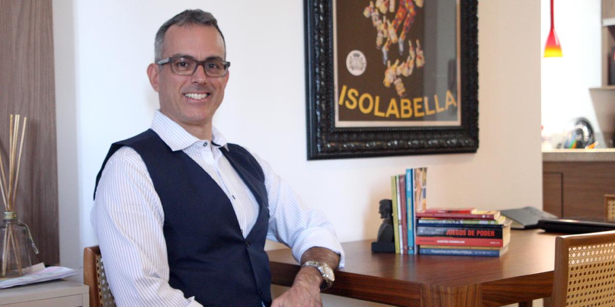 (Maurício Vieira)